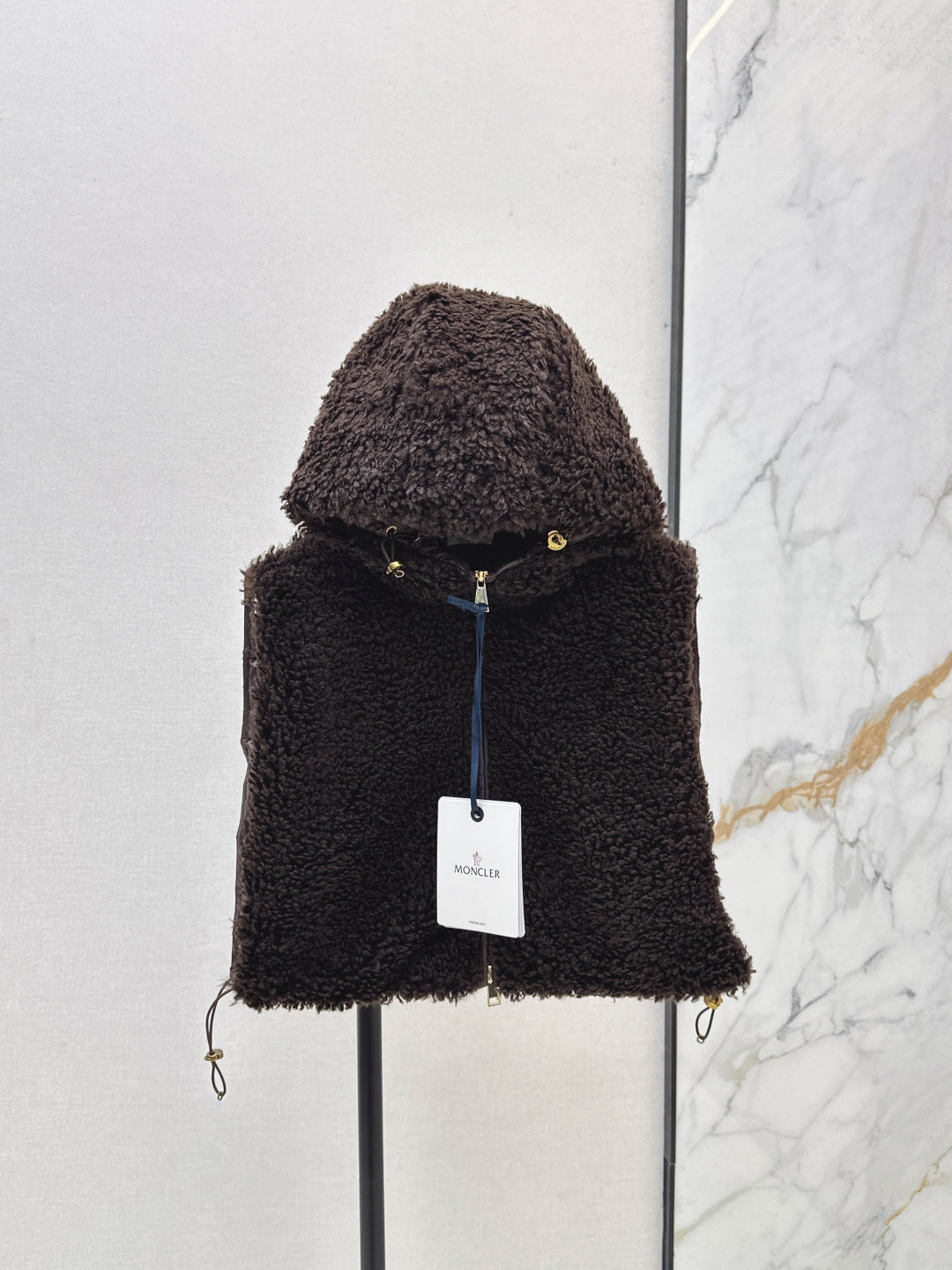 Monc 25fw down vest