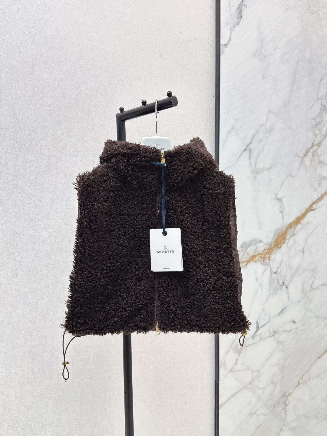 Monc 25fw down vest