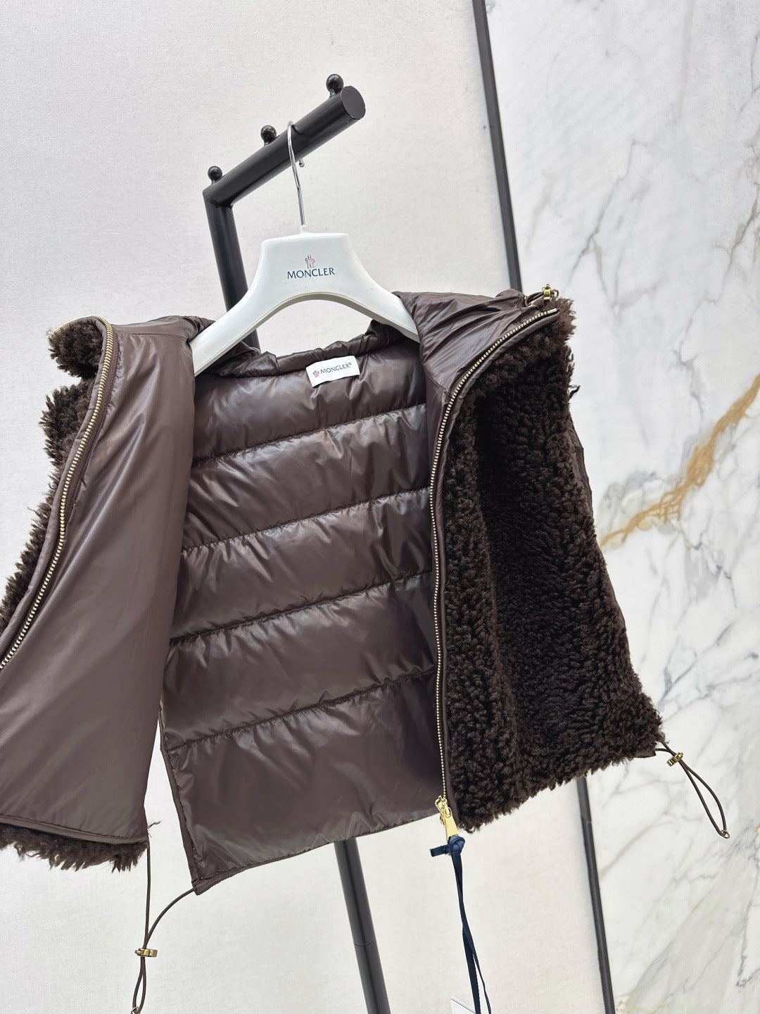 Monc 25fw down vest