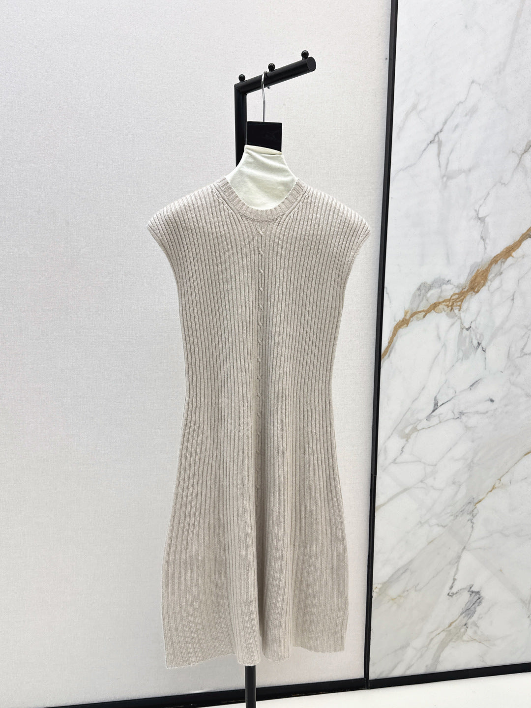 Loro 25fw cashmere dress