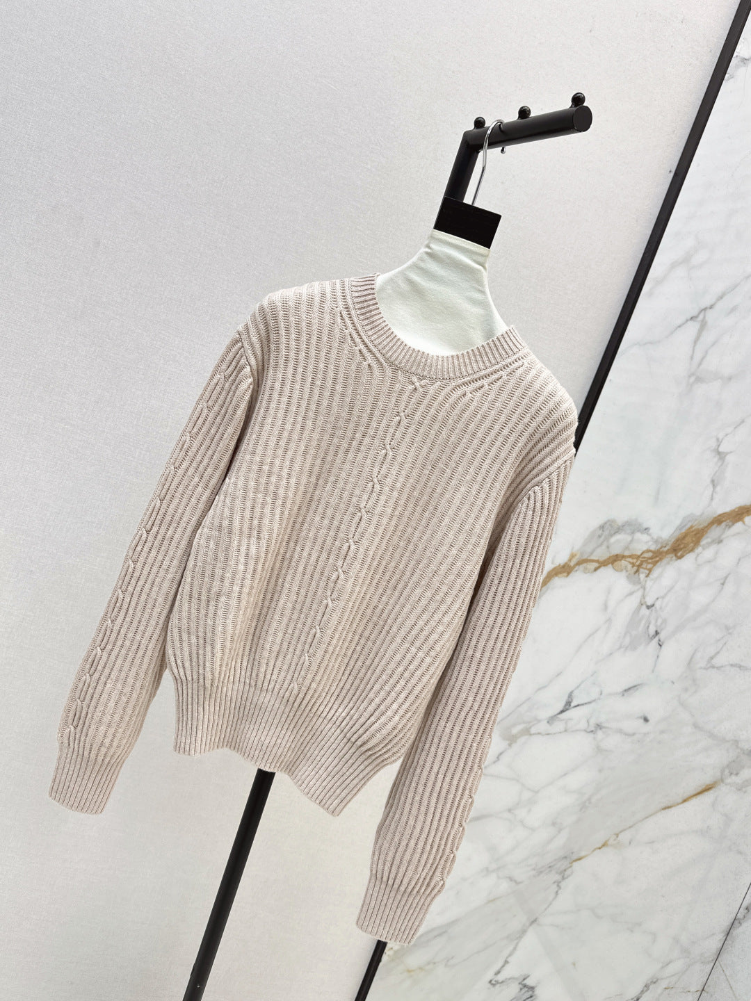 Loro 25fw knitted sweater