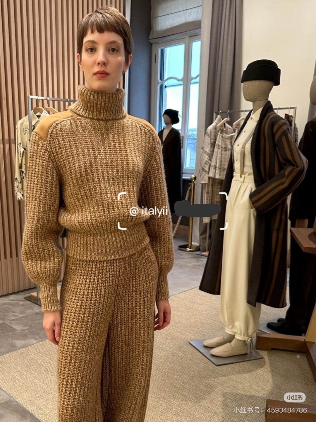 Loro 25fw cashmere sweater