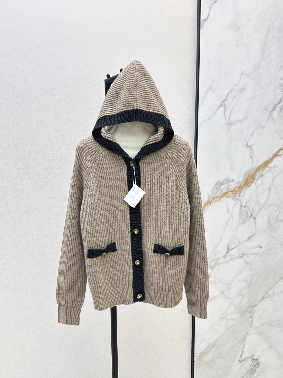 Brune 25fw cashmere jakcet