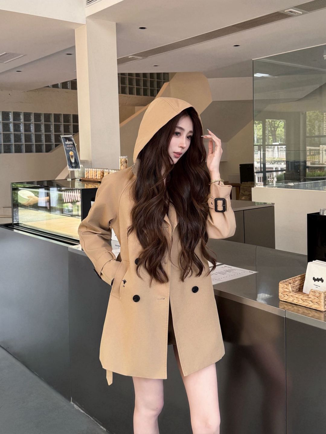 CD 25fw trench coat