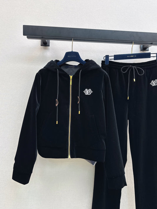 Louis 25fw velvet suit