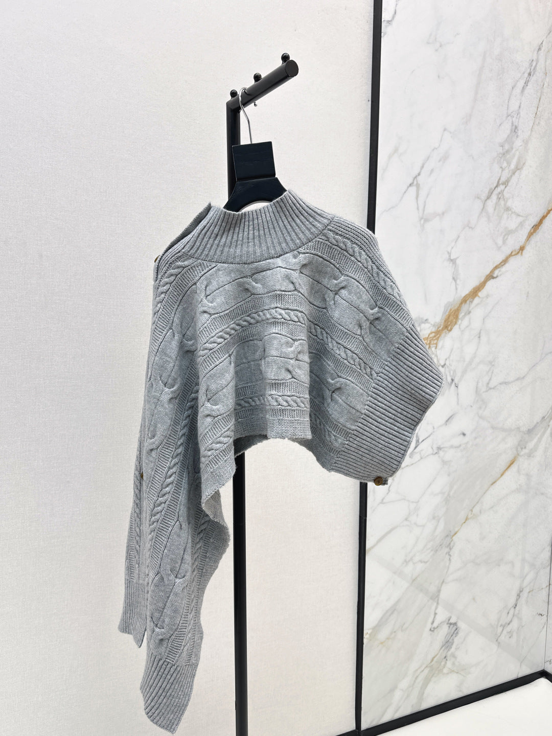 West 25fw vivienne cape