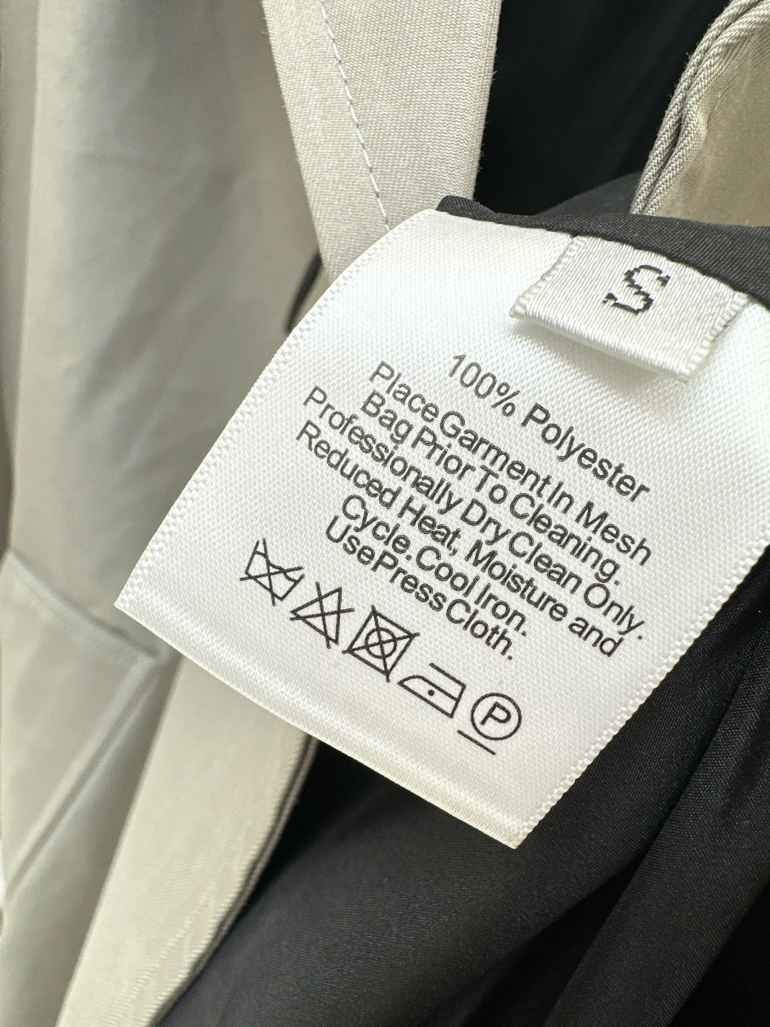 Bur 25fw trench coat