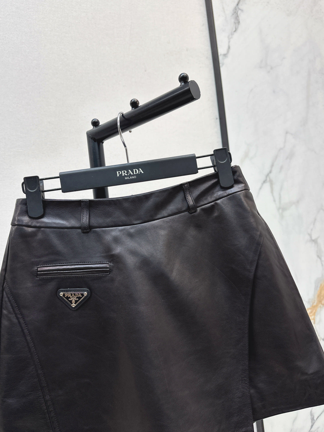 Pra 25fw leather skirt
