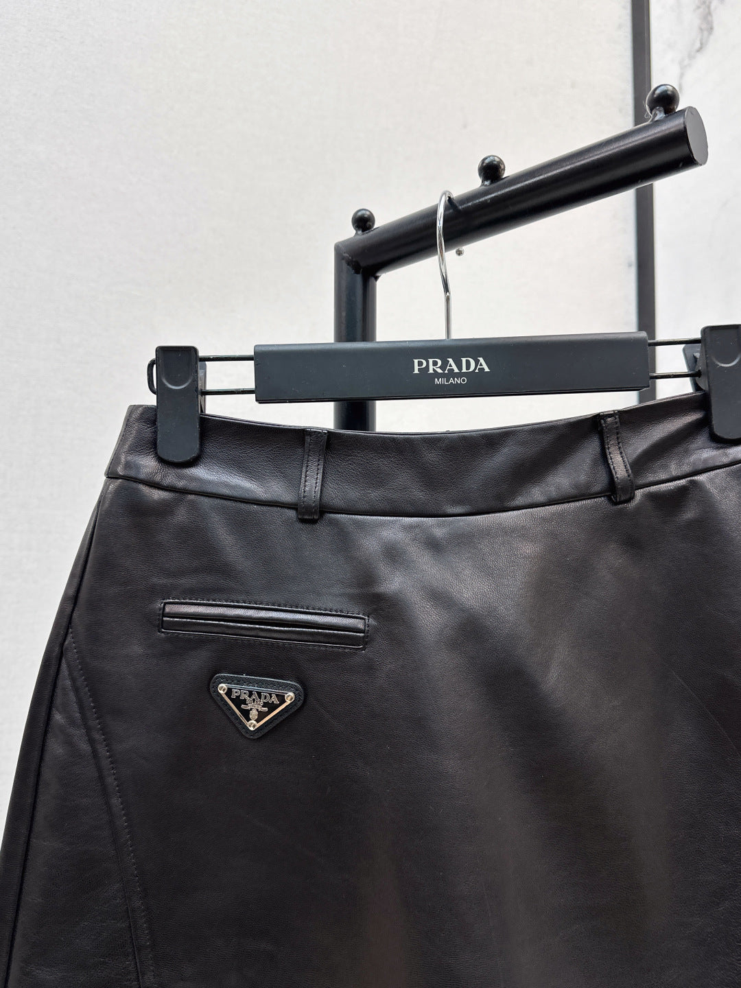 Pra 25fw leather skirt