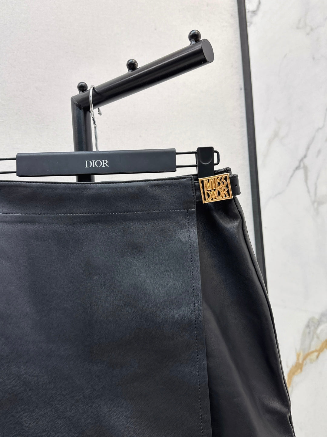 CD 25fw leather skirt