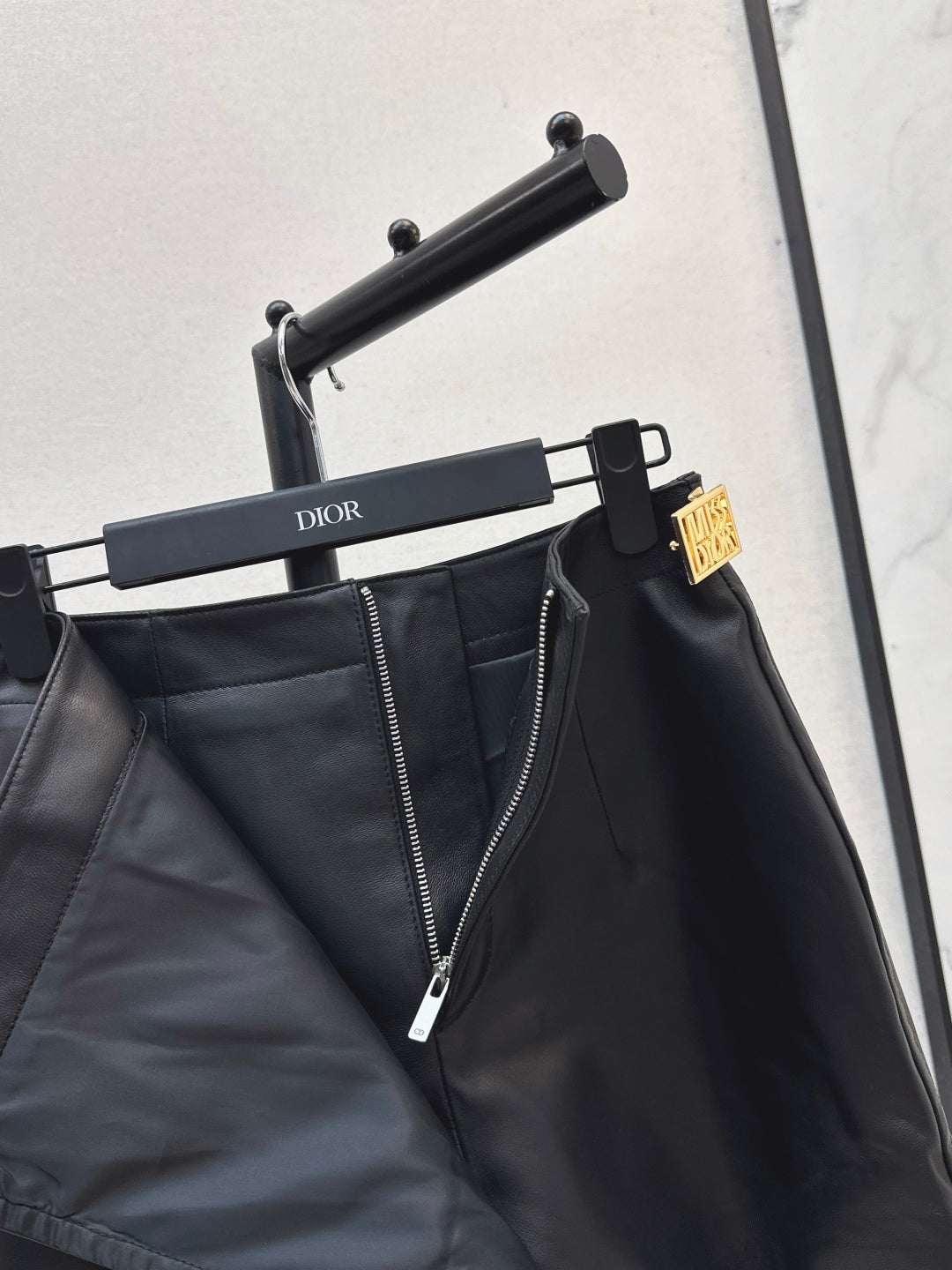 CD 25fw leather skirt