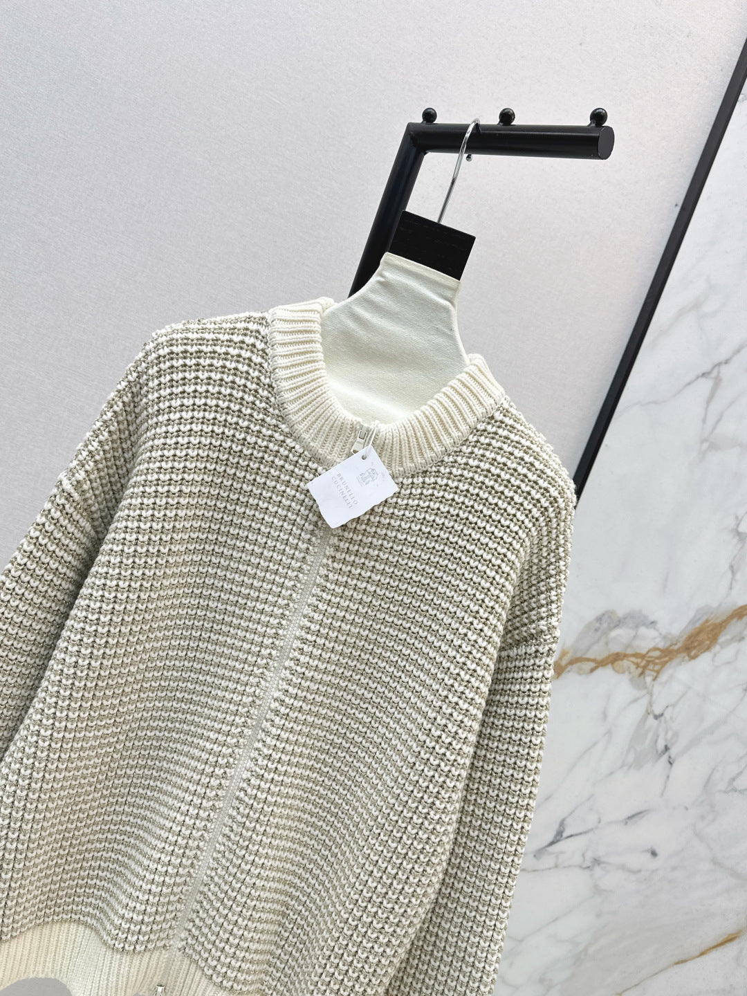 Brun 25fw embroidered sweater