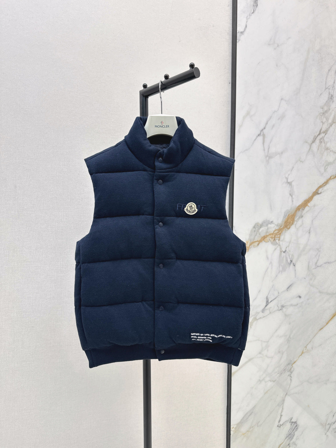 Monc 25fw vest jacket
