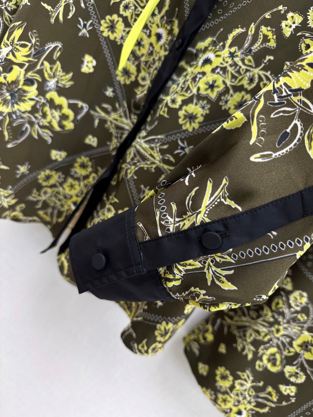 Guc 25fw floral shirt