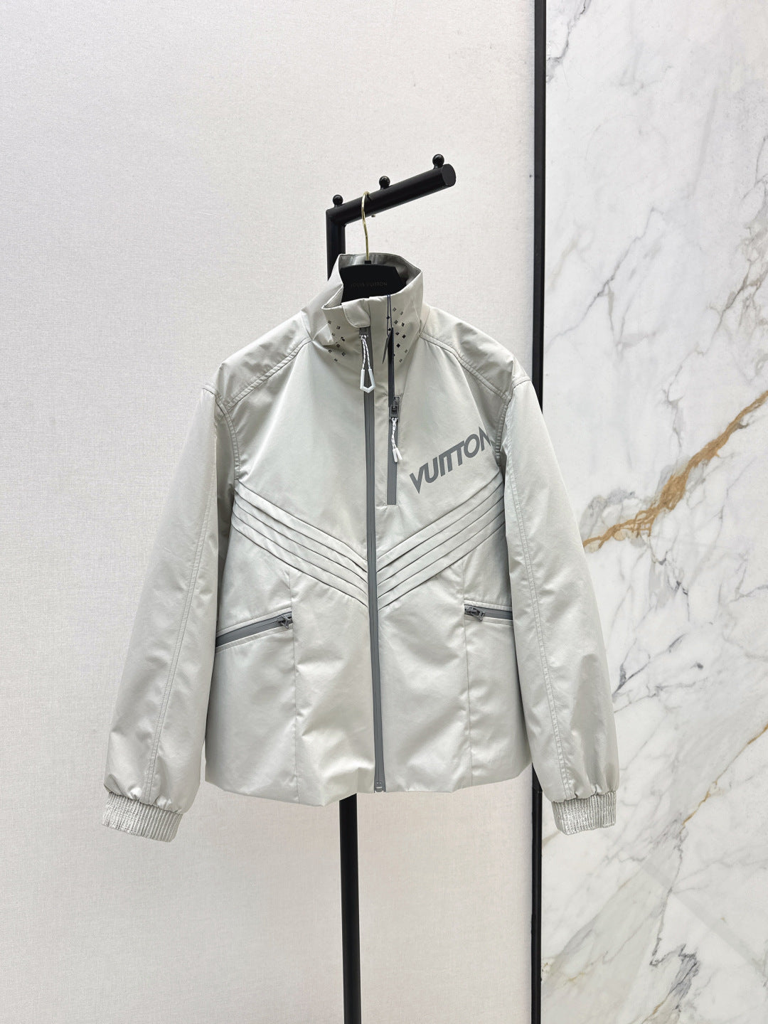 Lou 25fw jacket