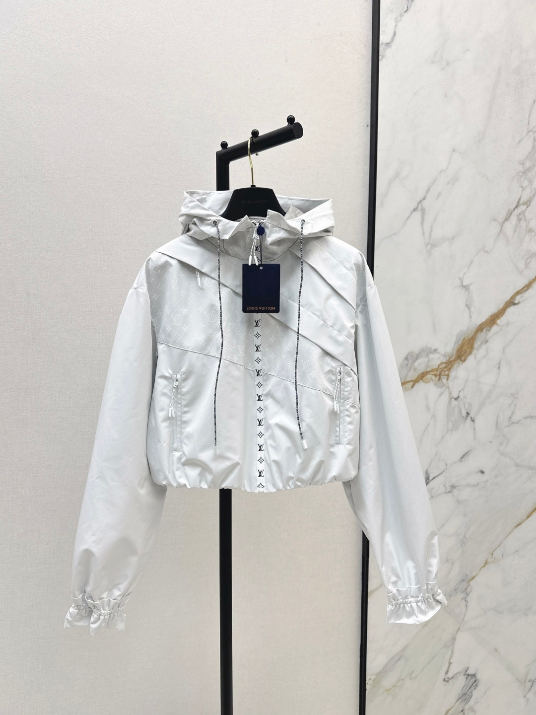 Lou 25fw jacket