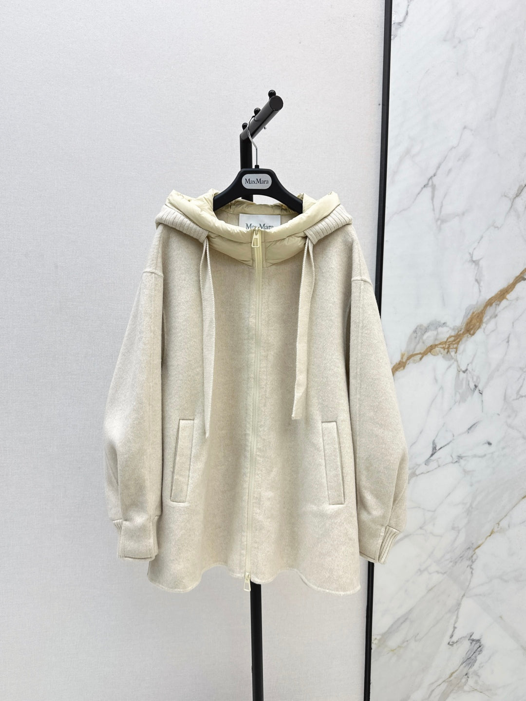 Max 25fw hooded jacket