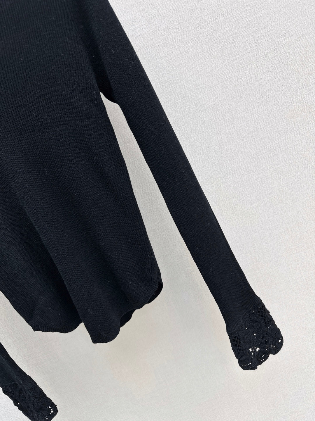 Miu 25fw wool sweater
