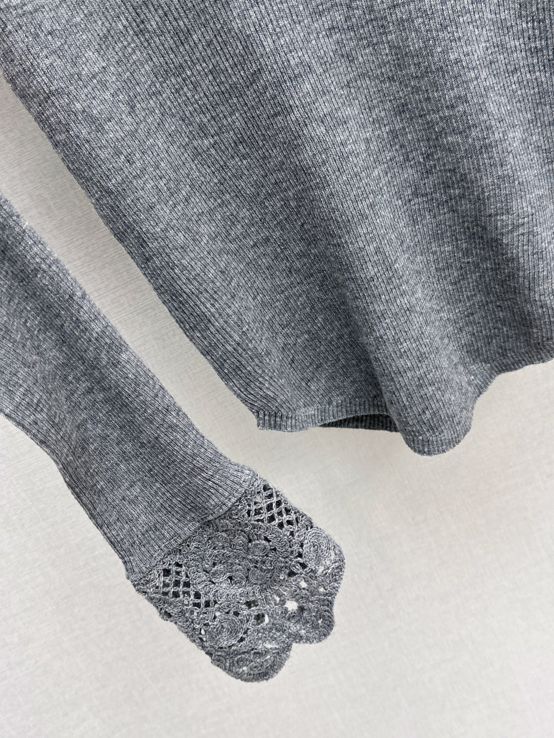 Miu 25fw wool sweater