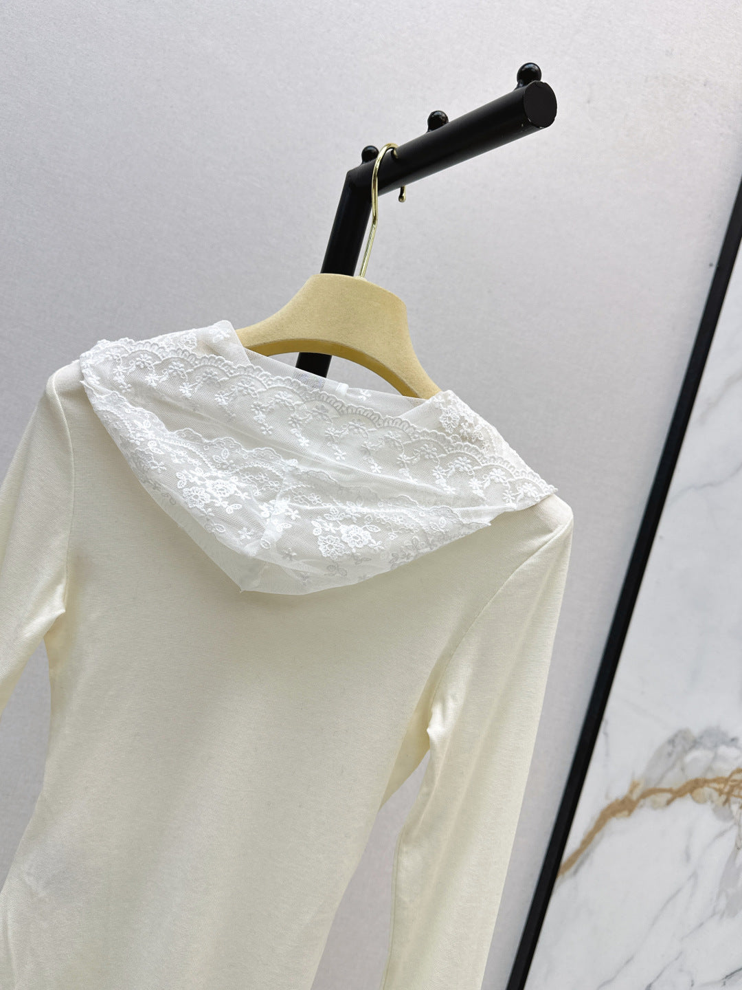 Miu 25fw knitted sweater