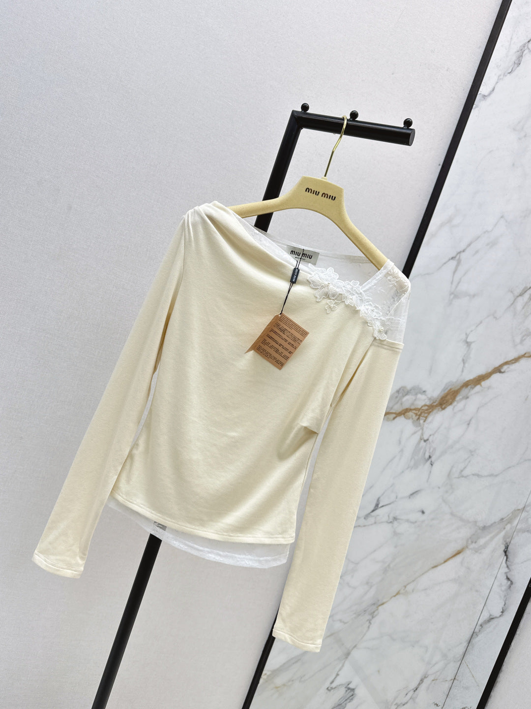 Miu 25fw lace shirt
