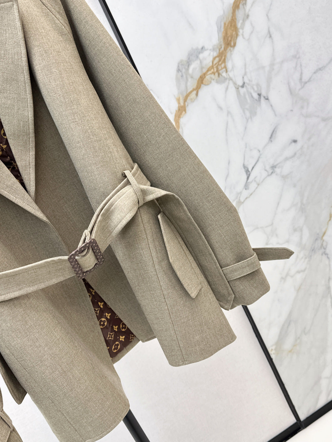 Loui 25fw trench coat