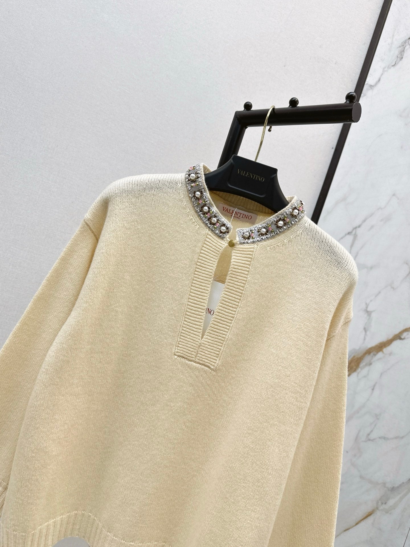 Valen 25fw beaded sweater