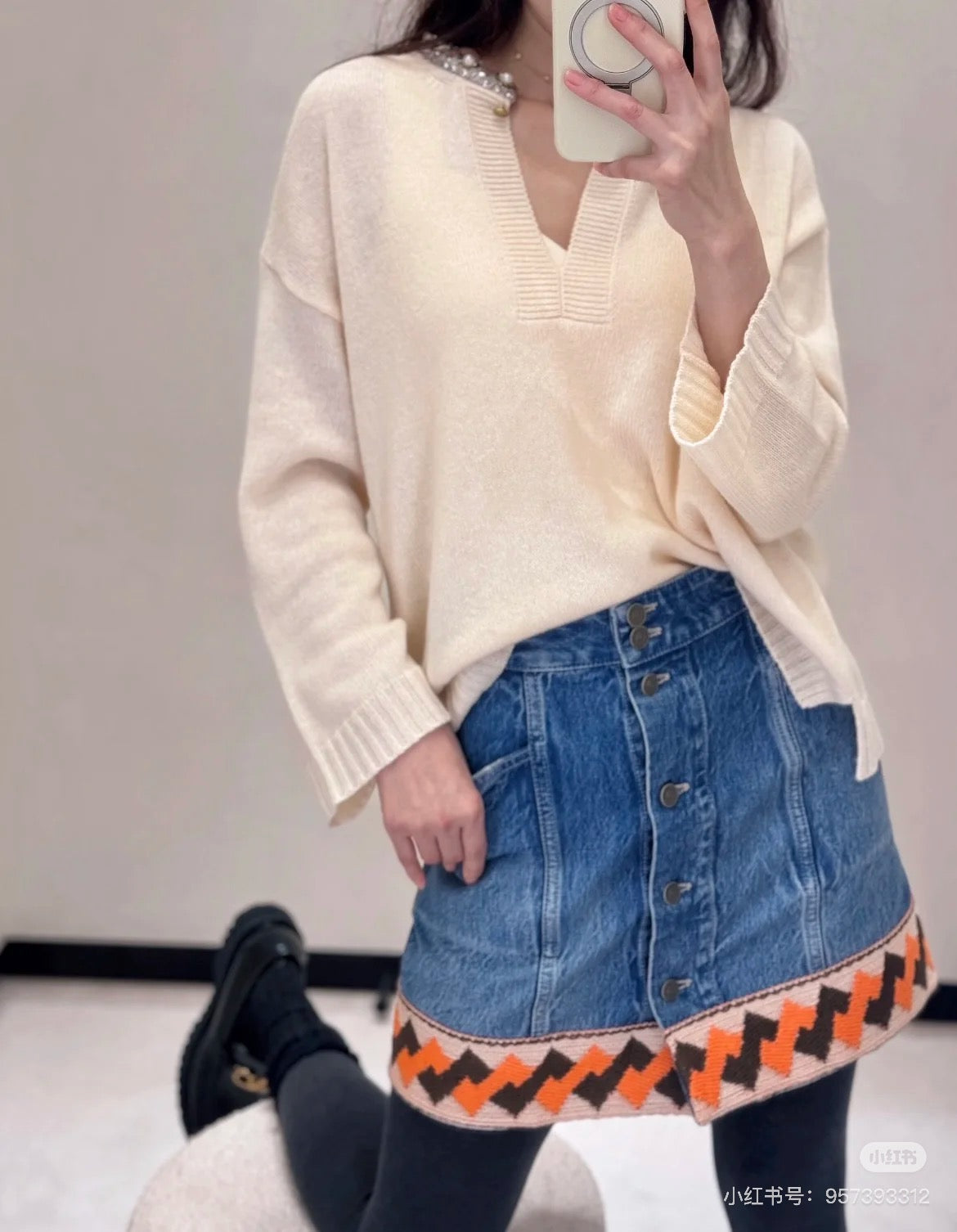 Valen 25fw beaded sweater