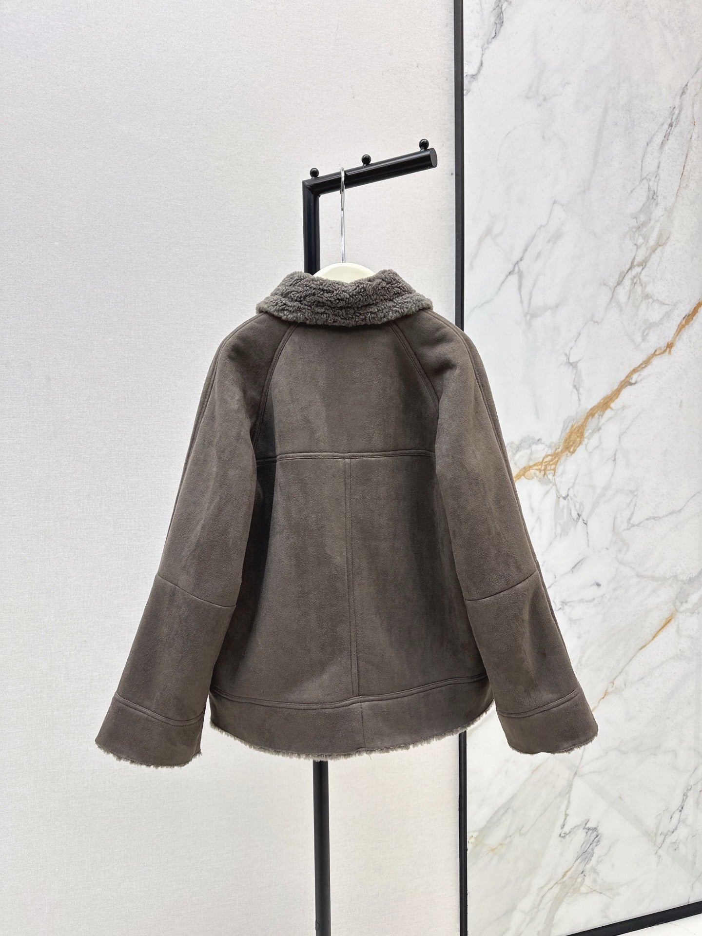 Loro 25fw old money jacket