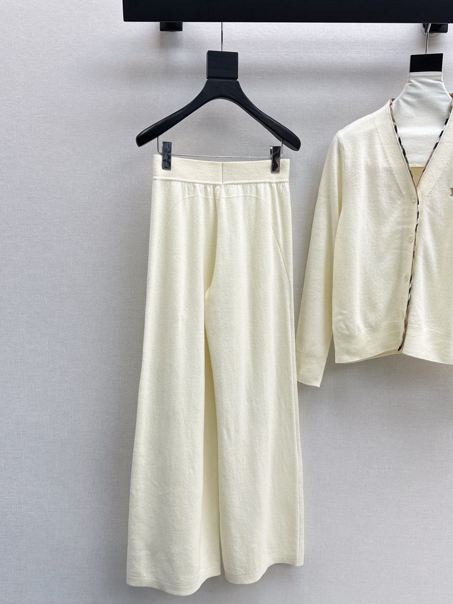 Bur 25fw knit suit