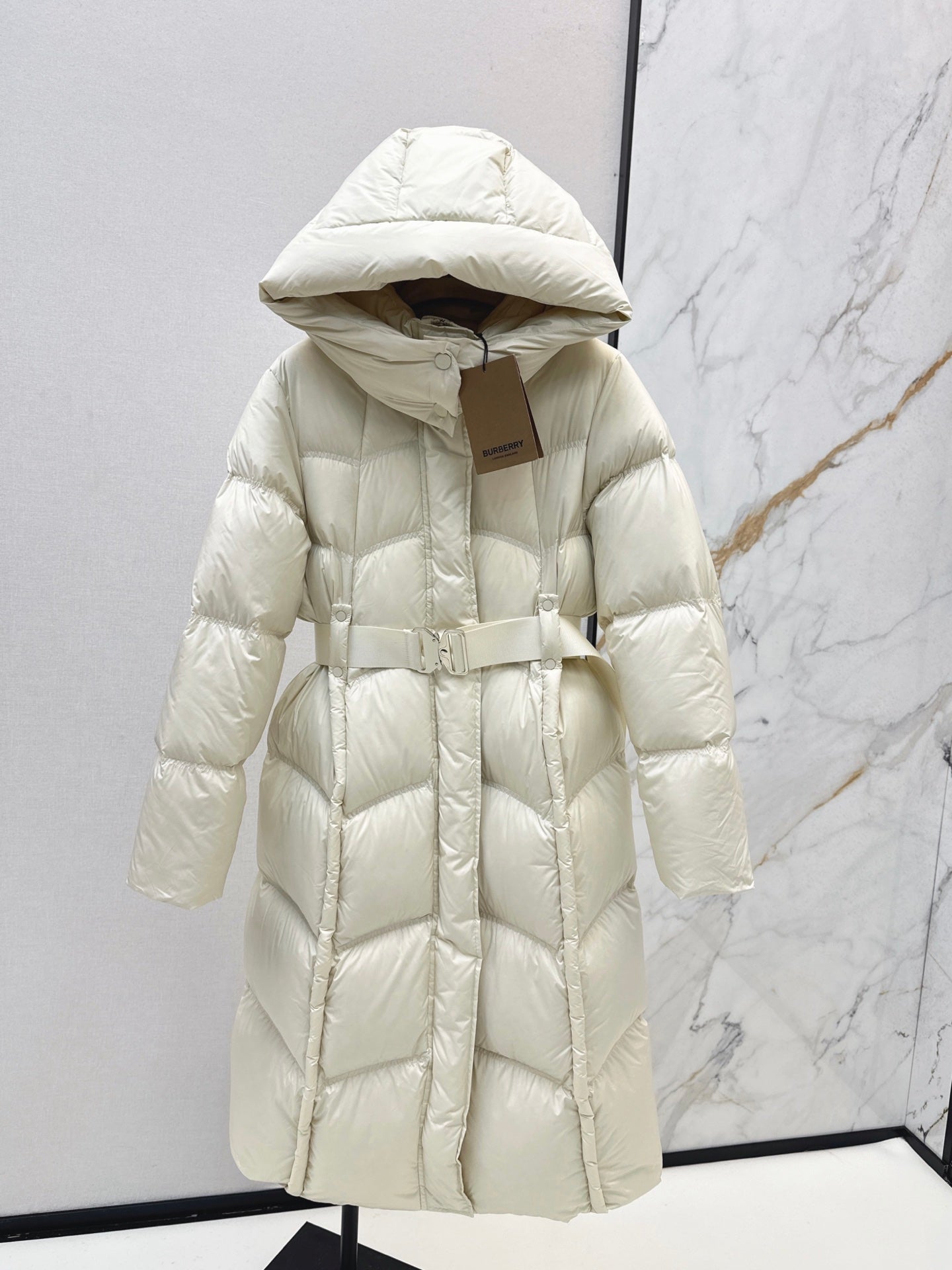 Bur 25fw down jacket