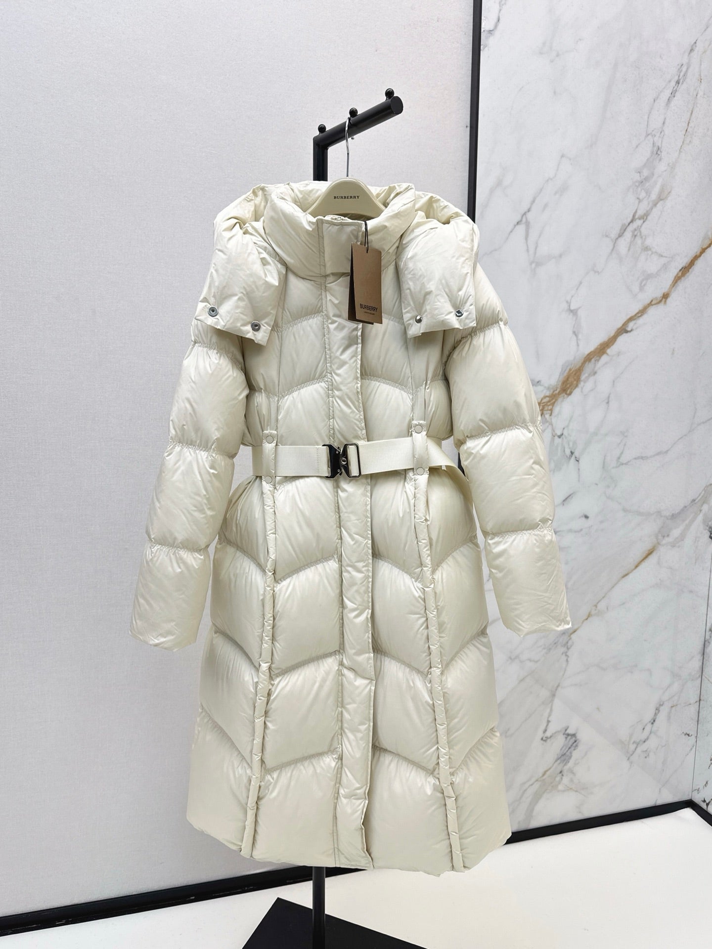 Bur 25fw down jacket