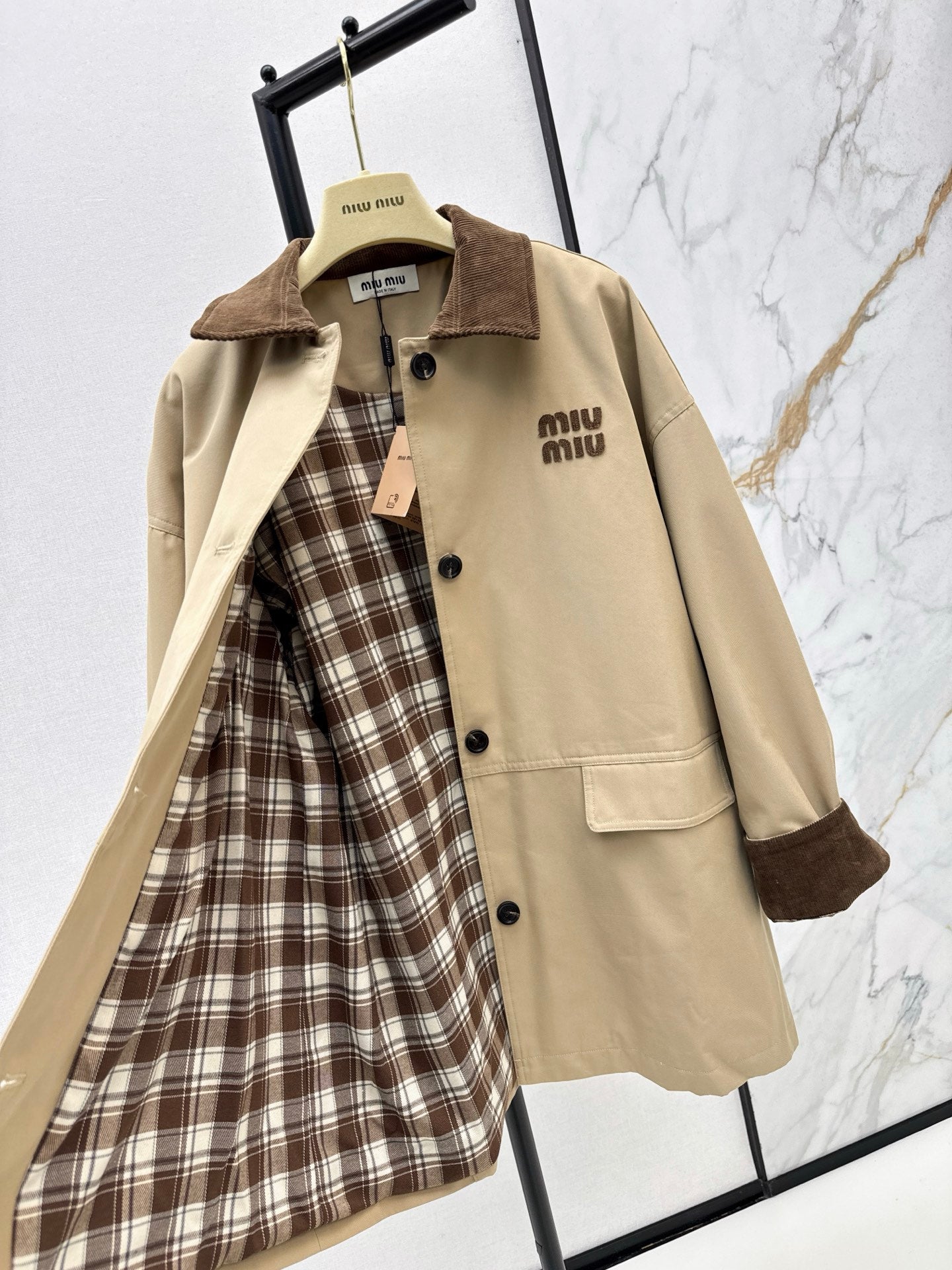 Miu 25fw trench coat
