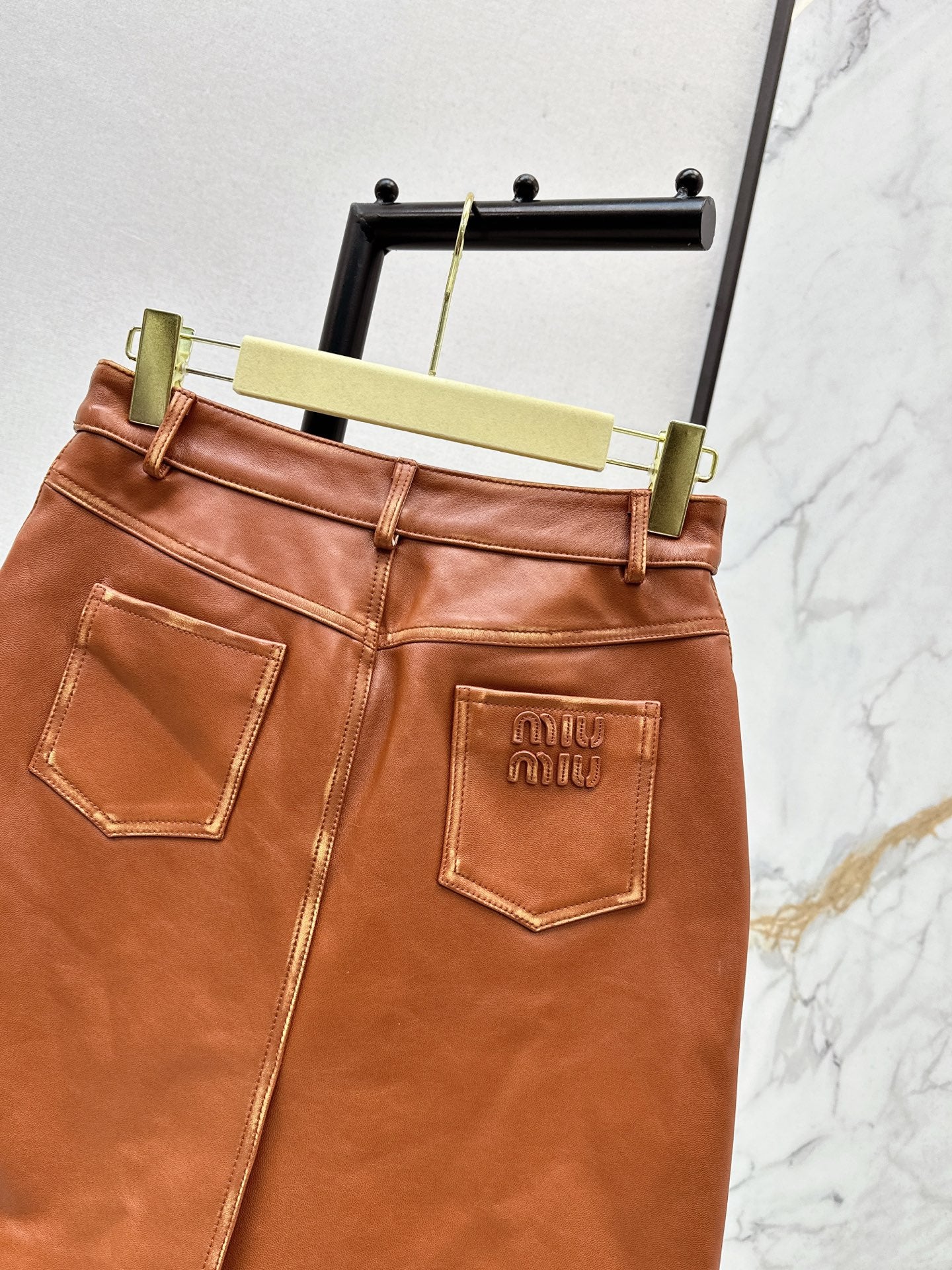 Miu 25fw leather skirt