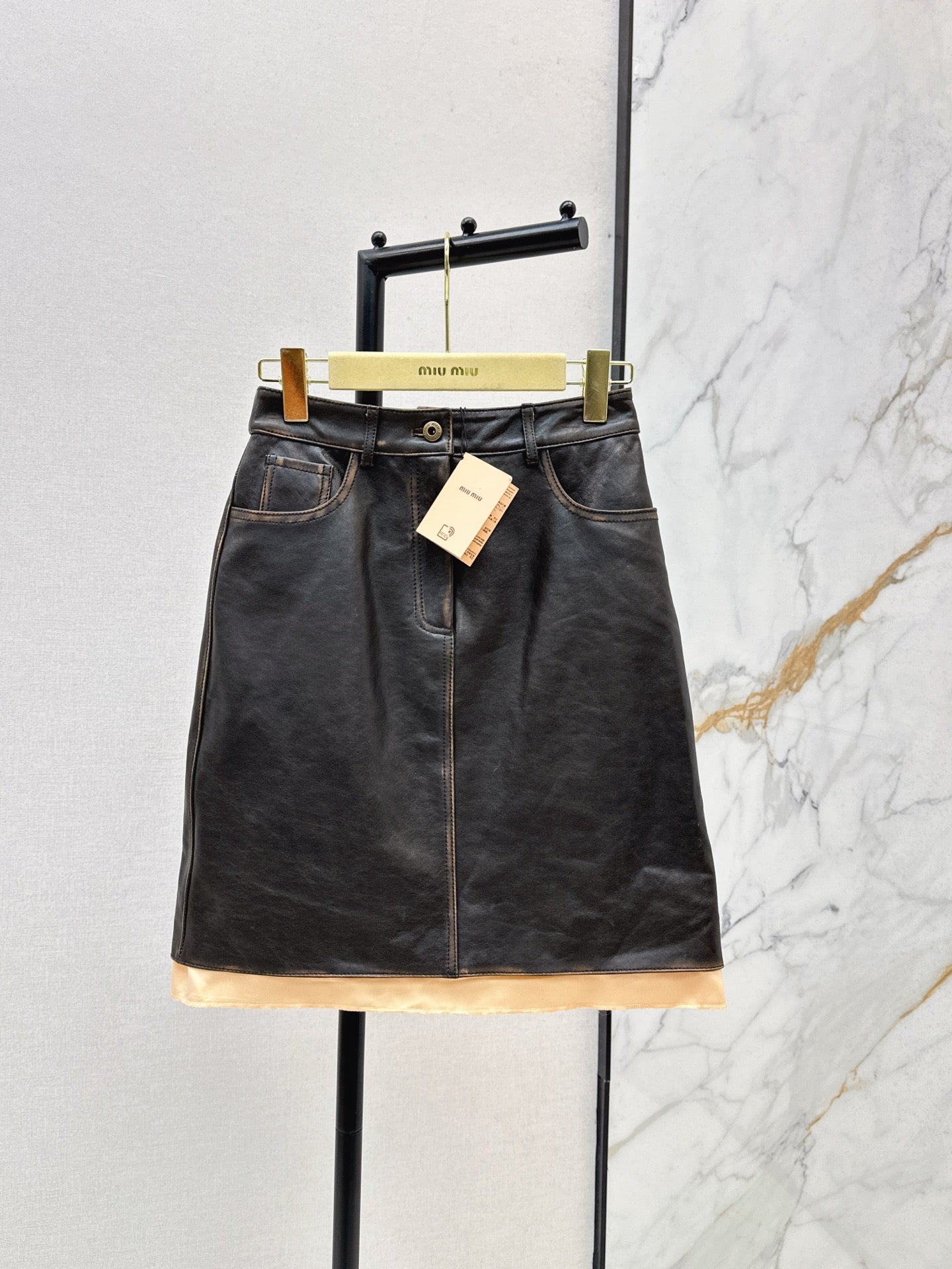Miu 25fw leather skirt