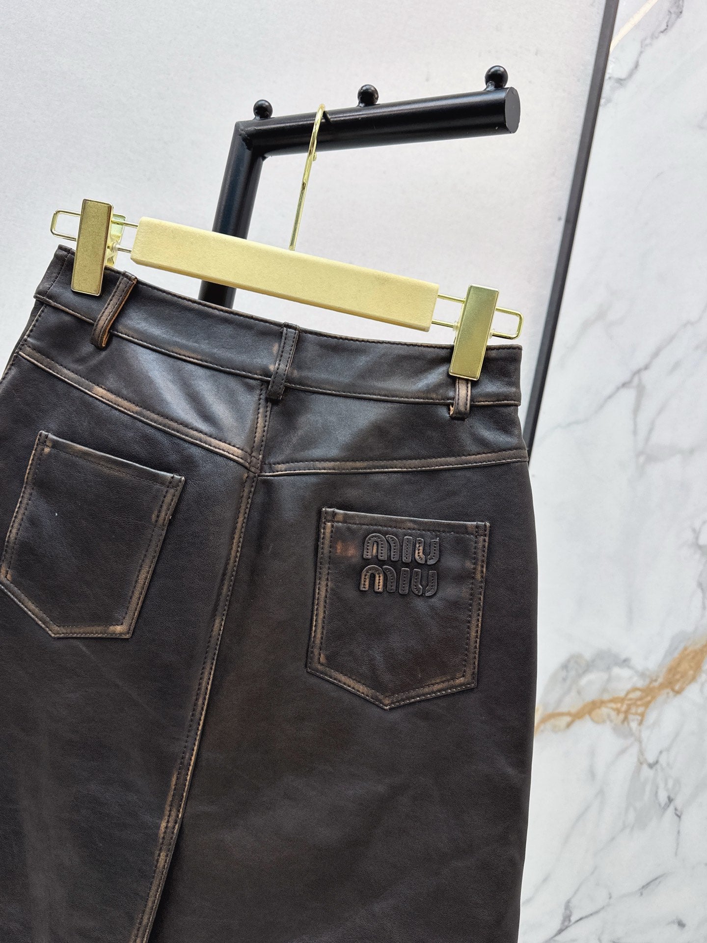 Miu 25fw leather skirt