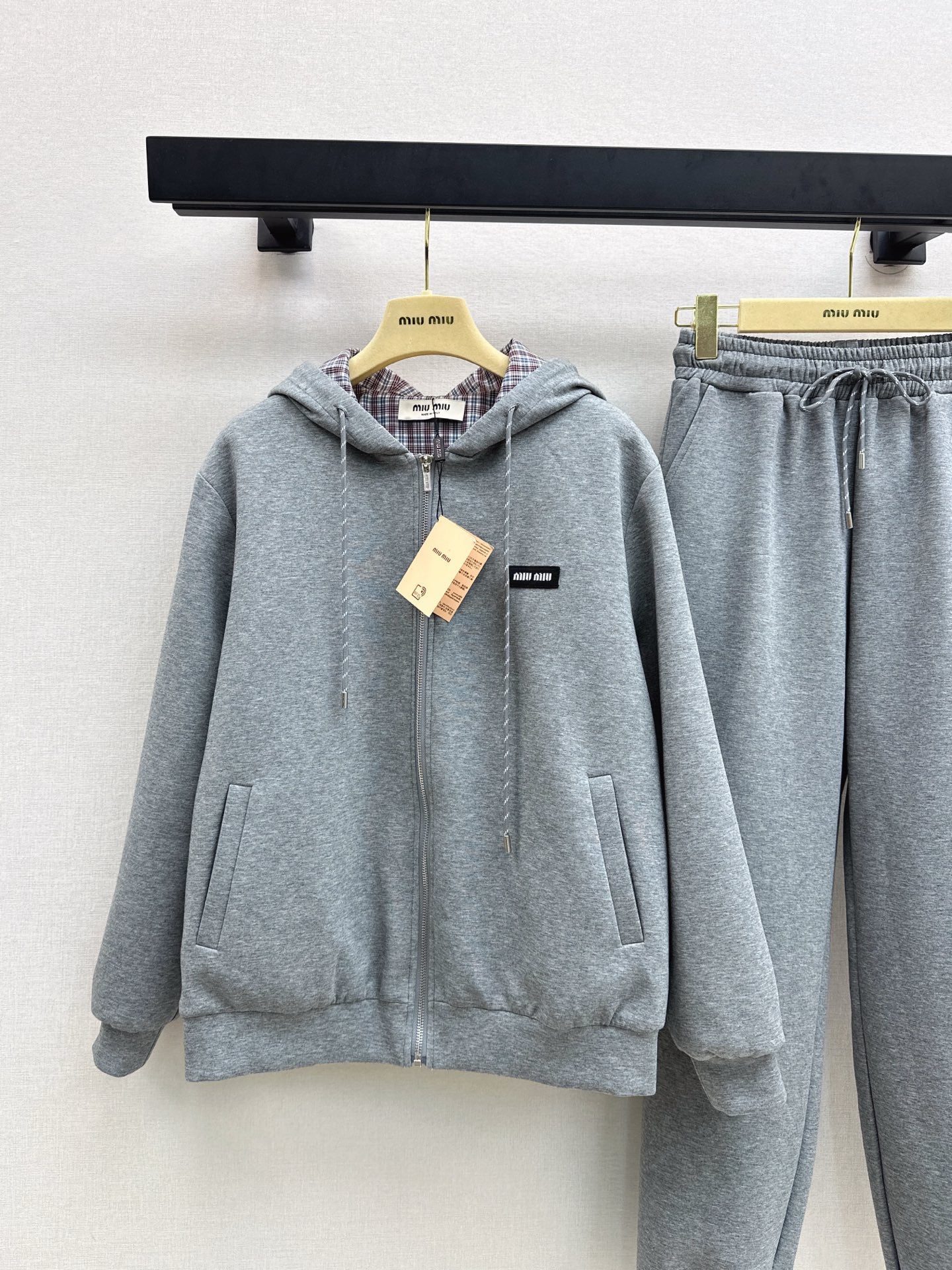Miu 25fw reversible tracksuit