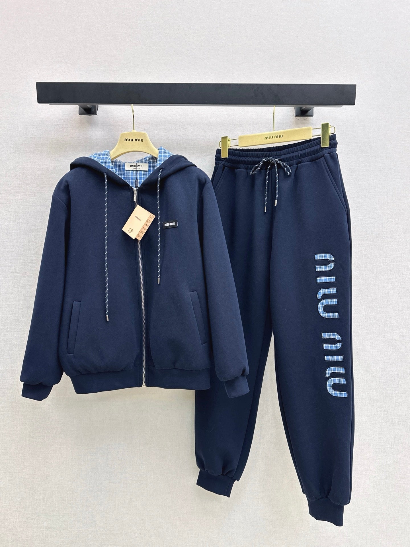 Miu 25fw reversible tracksuit