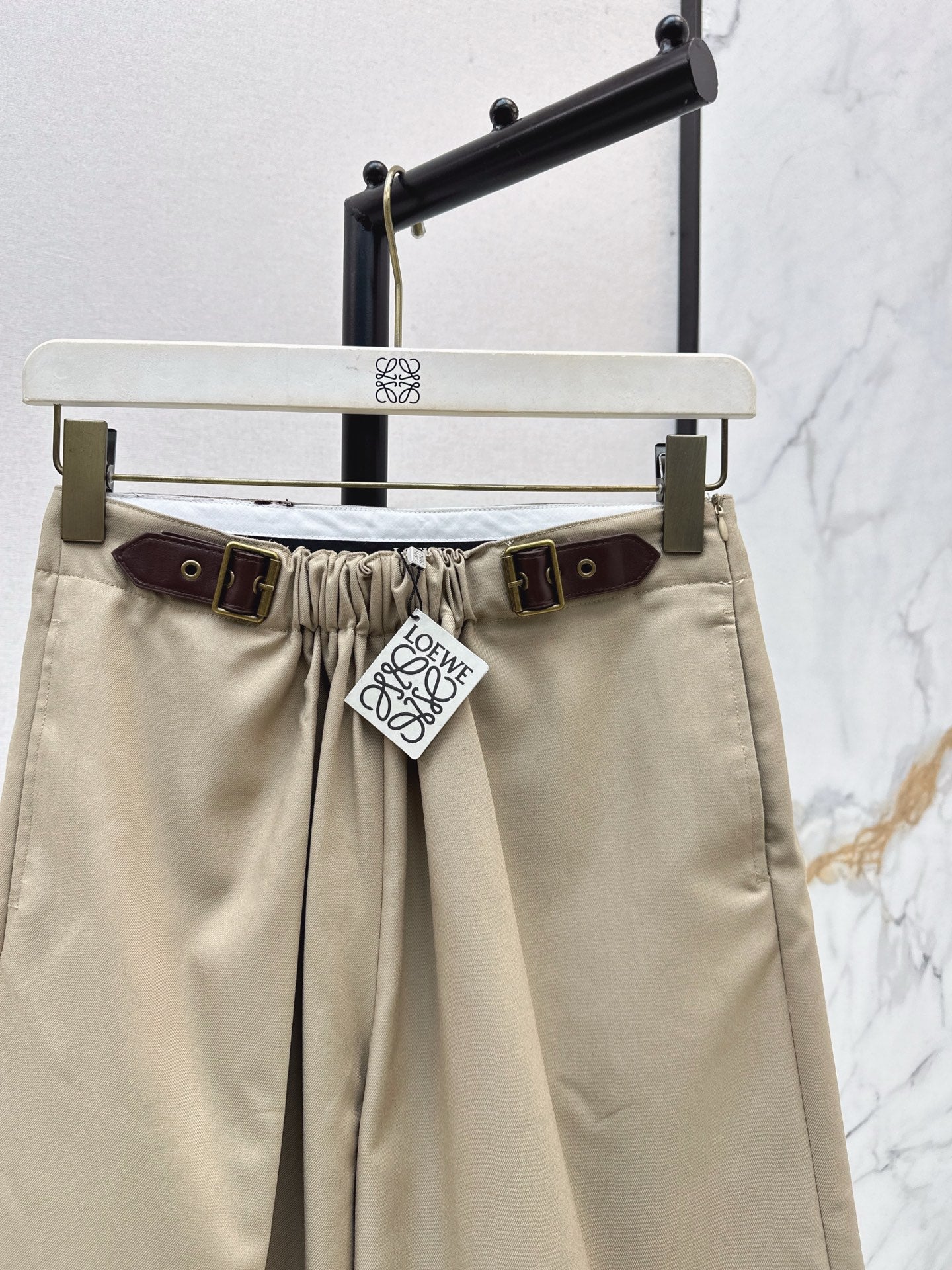 Loe 25fw pants