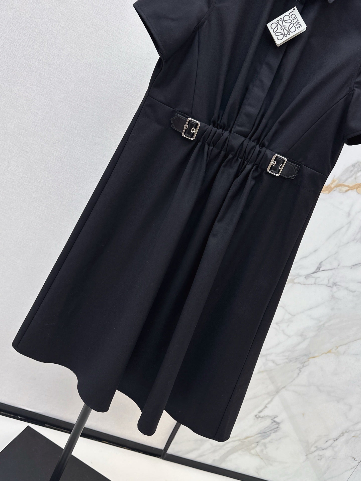Loe 25fw ruffle dress