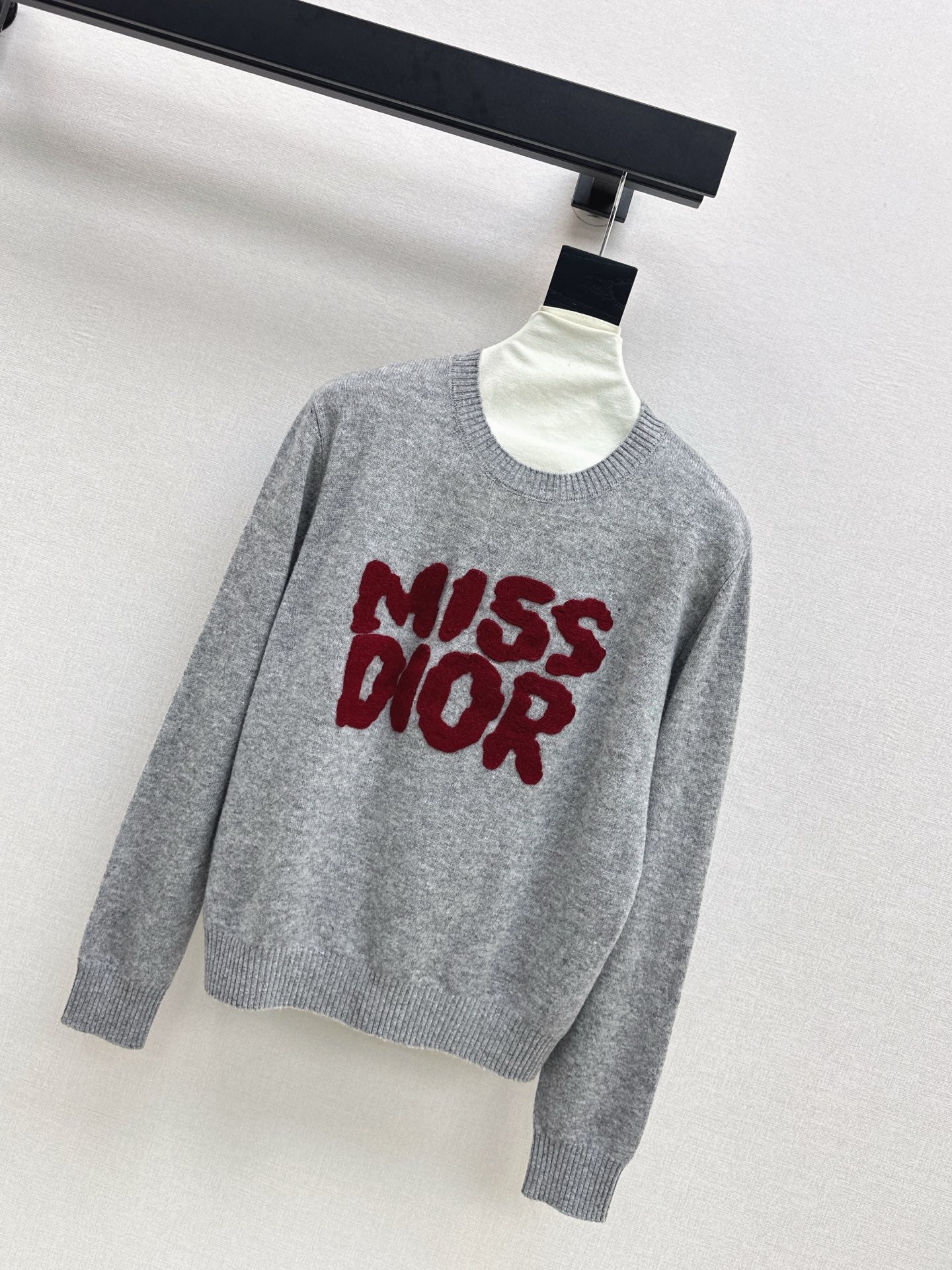 CD 25fw embroidered sweater