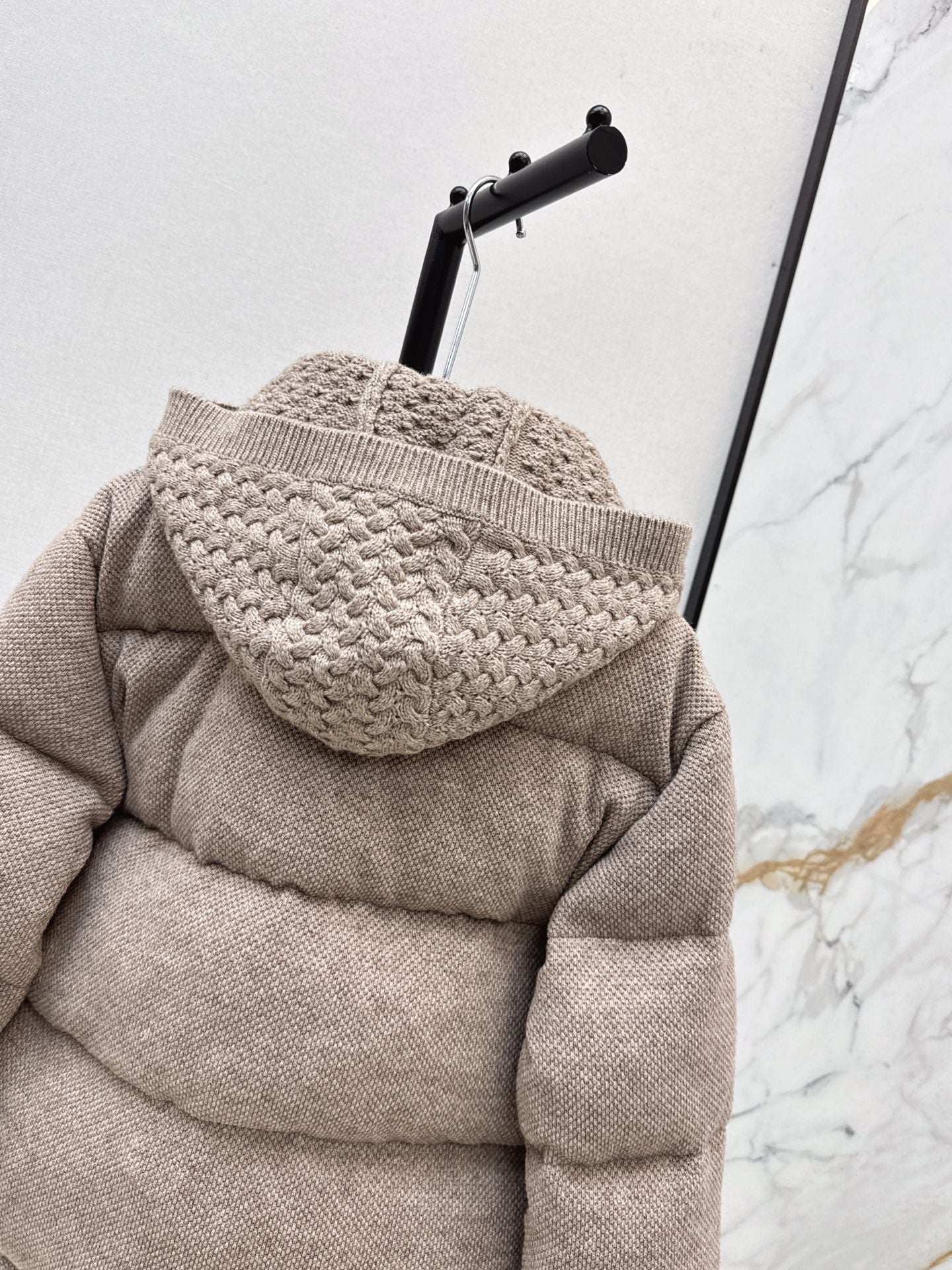 Loro 25fw down jacket