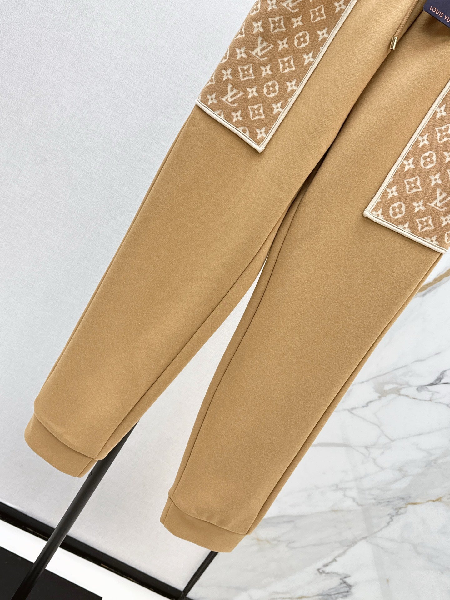 Louis 25fw pants