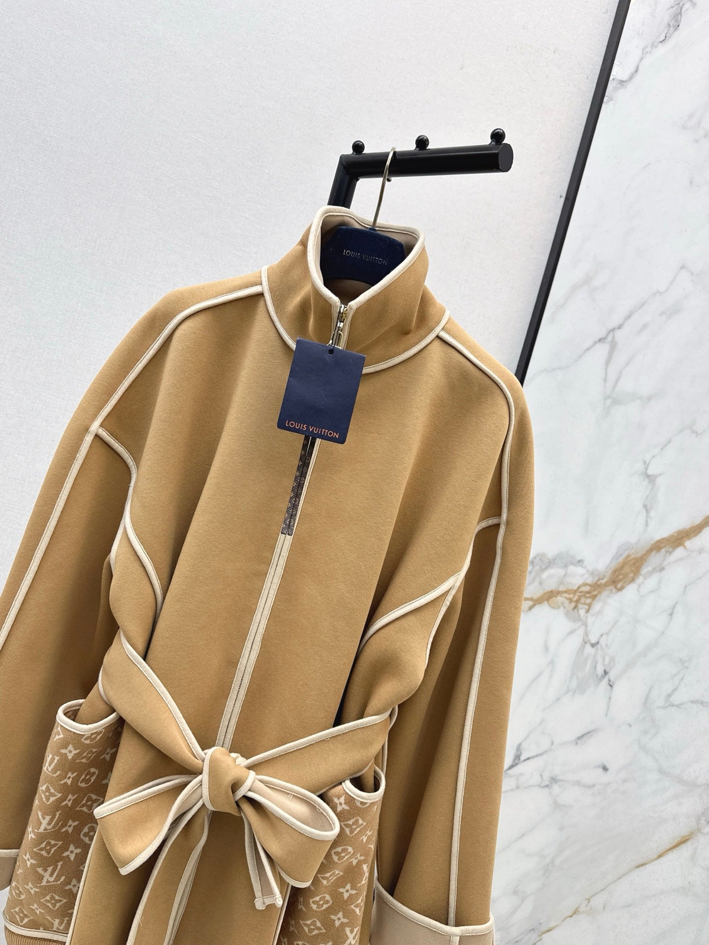Louis 25fw jacket