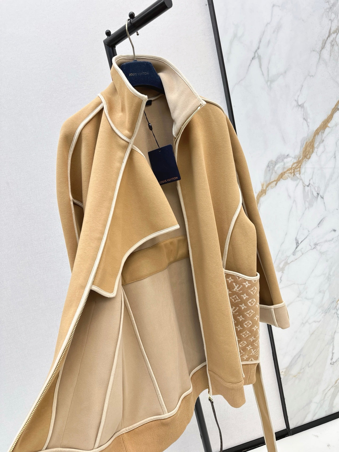 Louis 25fw jacket