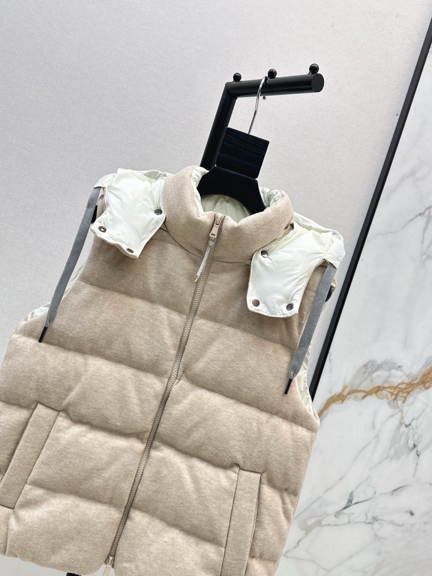 Brun 25fw down vest