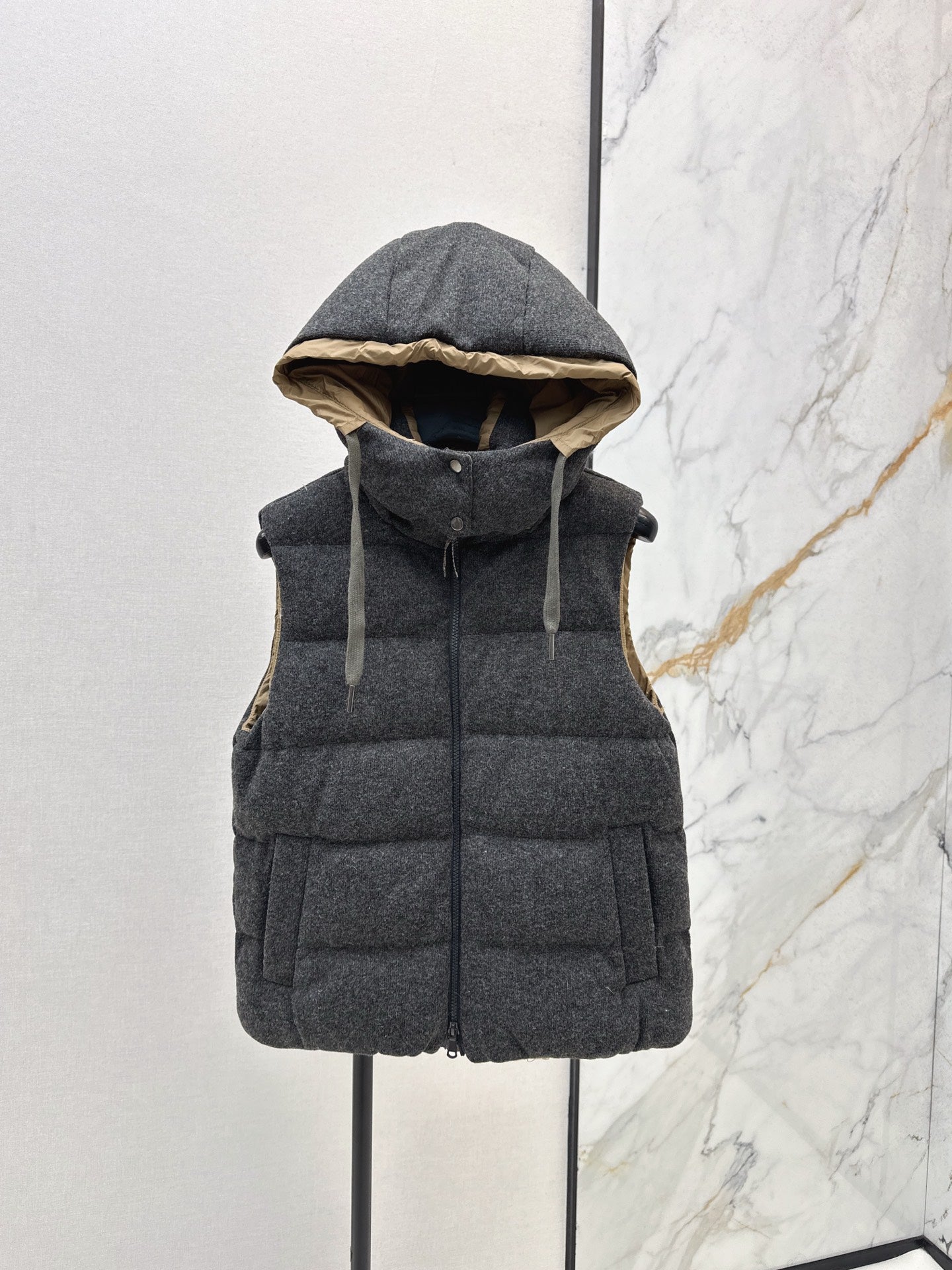 Brun 25fw down vest
