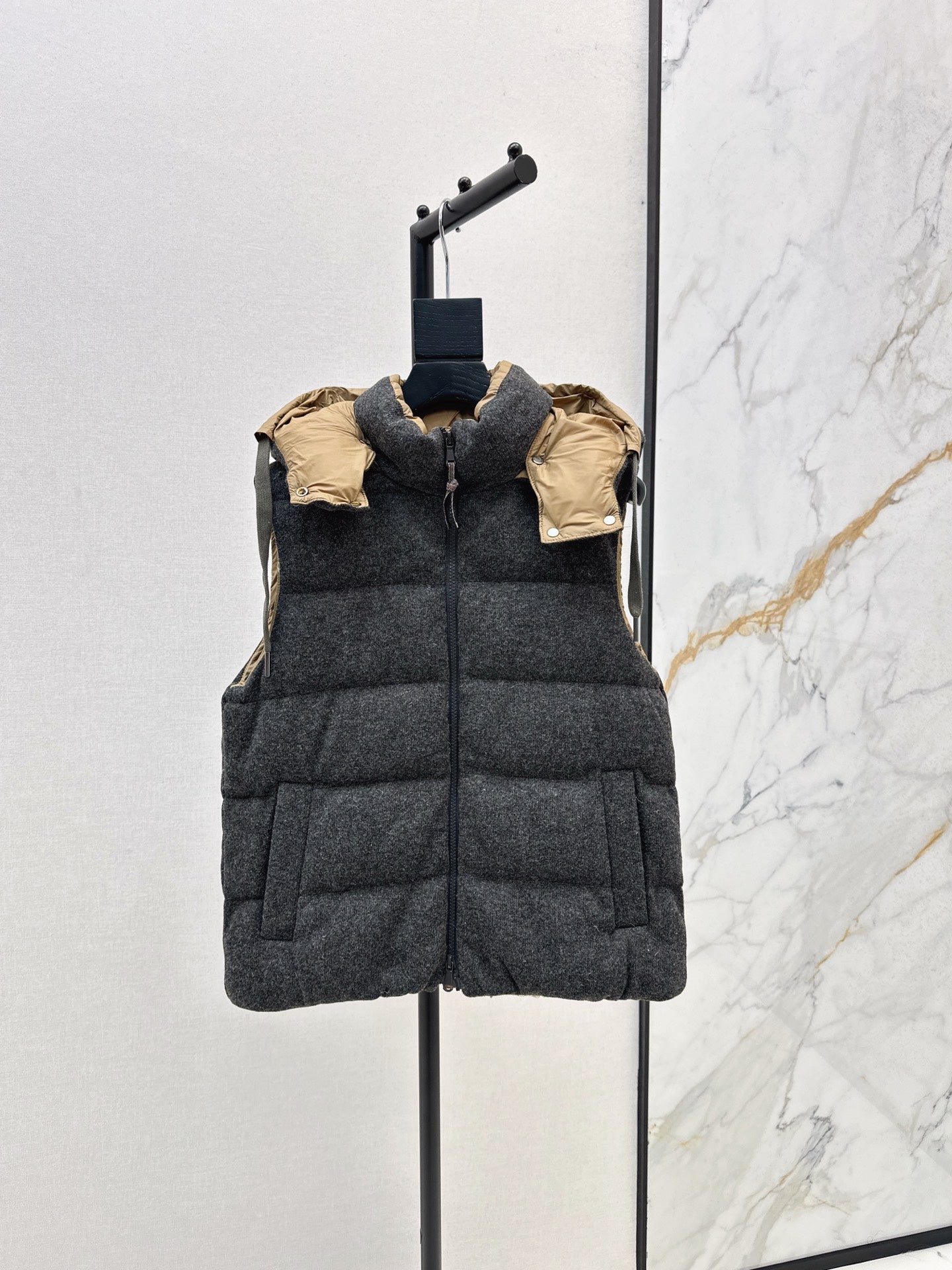 Brun 25fw down vest
