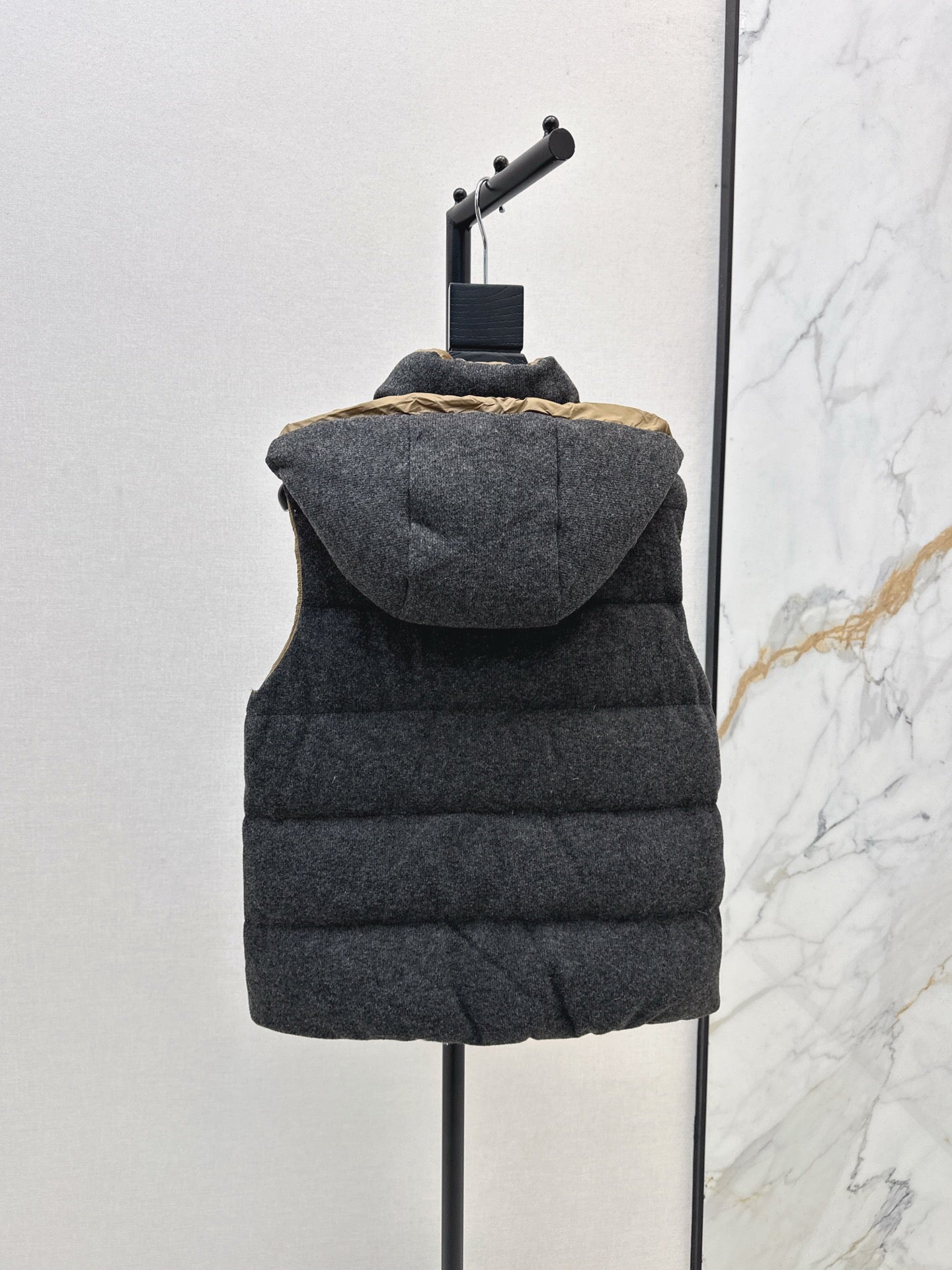 Brun 25fw down vest
