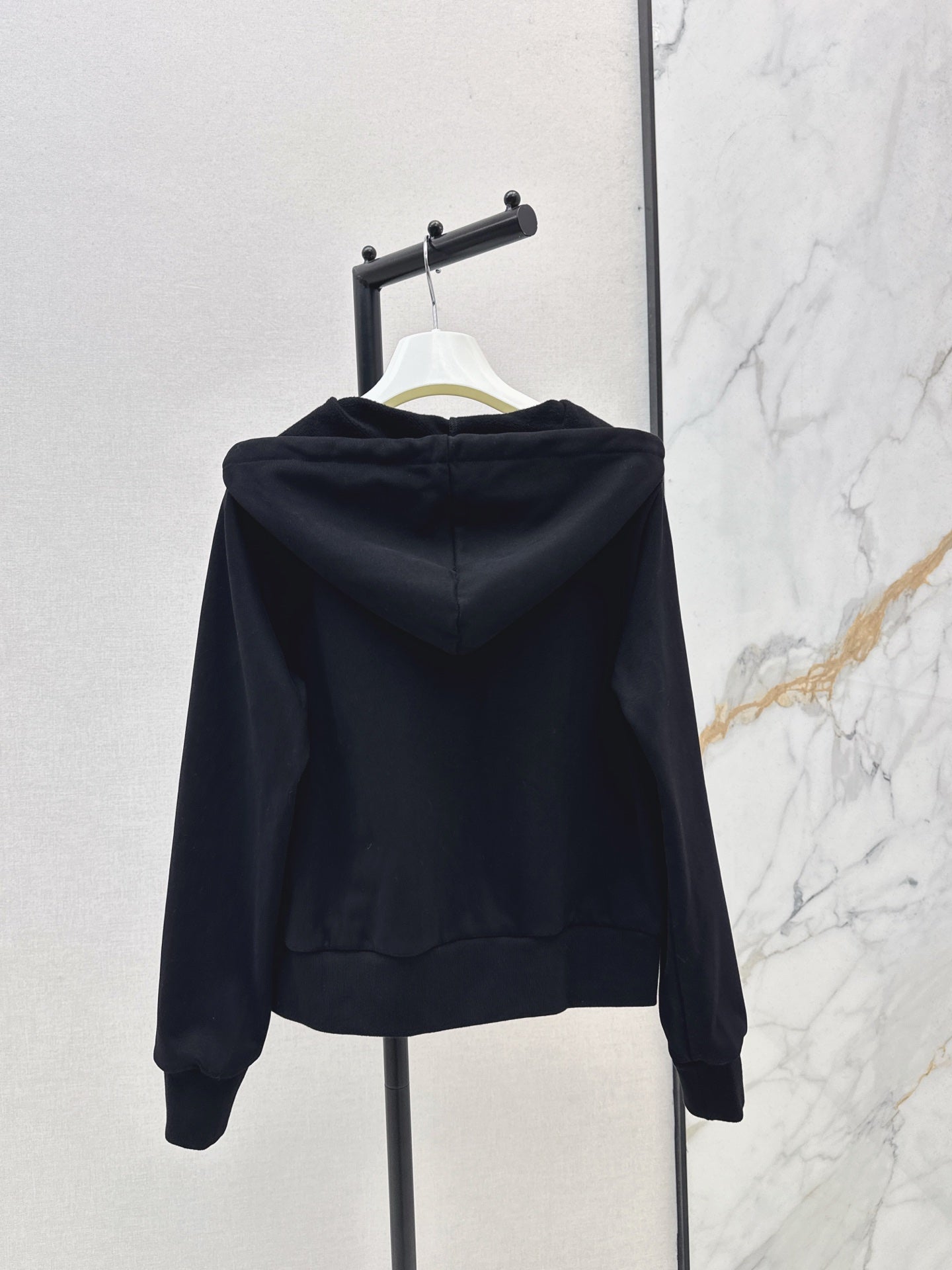 Loe 25fw hooded jacket